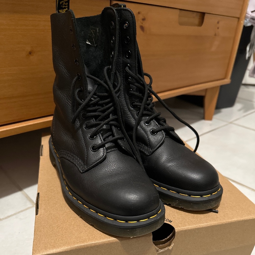 Dr Martens 1490 Virginia Leather Mid Calf Boots